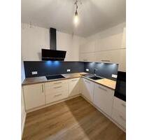 Neubau-Maisonette mit großem Garten in geh. Ausstattung mit Einbauküche und Terrasse - Stapelfeld