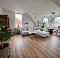 Stilvolle 5-Zimmer-Wohnung mit neuer Küche & großer Terrasse - Gütersloh
