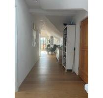 Helle 2 Zimmer DG-Wohnung - 1.050,00 EUR Kaltmiete, in Dießen am Ammersee (PLZ: 86911)