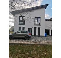 Moderne Doppelhaushälfte - 1.400,00 EUR Kaltmiete, ca.  130,00 m² in Sassenburg (PLZ: 38524)