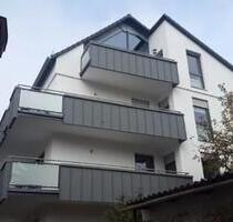 Helle, renovierte 3,5 ZW Gerbrunn (OG) mit Balkon
