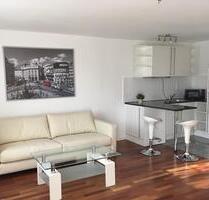 Helle 1-Zimmer-Wohnung in München Schwabing, voll möbliert