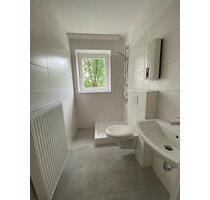 zwei Zimmerwohnung im 3. OG mit Einbauküche + Aufzug zu vermieten - Geesthacht