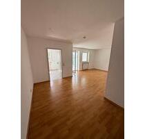 74 m² Wohnung in Redwitz - 600,00 EUR Kaltmiete, ca.  74,00 m² in Redwitz an der Rodach (PLZ: 96257)