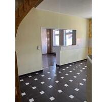 4 Raum Wohnung auf 2 Etagen - 535,00 EUR Kaltmiete, in Naumburg (Saale) (PLZ: 06618)
