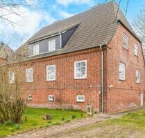 Doppelhaushälfte in Rosenkranz - 900,00 EUR Kaltmiete, ca.  120,00 m² in Neukirchen (PLZ: 25927)