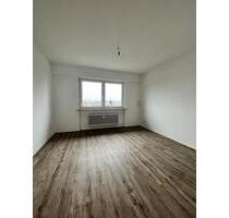 Stilvolle 2 Zimmer Wohnung mit Panorama Fenster und XL Terrasse - Hanau Groß-Steinheim