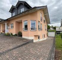 zentral gelegene Erdgeschosswohnung mit Terrasse und Garage - Bitburg
