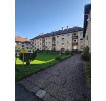 Charmante 2,5 Zimmer-Altbau-Wohnung mit Balkon - Coburg