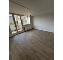 Helle 2-Zimmer-Wohnung mit Balkon in Laatzen