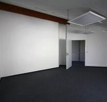 Klasse Büroräume im Gründerzentrum - 2 Büros mit Flur und Balkon - Schwentinental