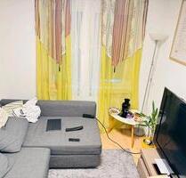 2 Zimmer Wohnung komplett renoviert mit BalkonStellplatz - Ebersbach an der Fils