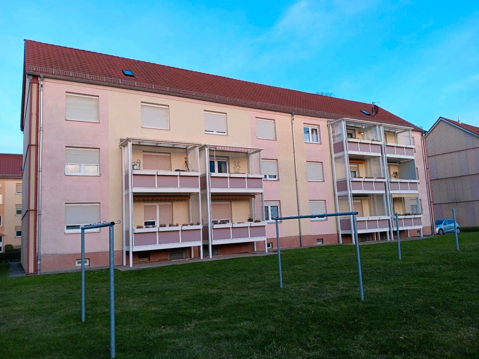 Eigentumswohnung - 80.000,00 EUR Kaufpreis, ca.  62,00 m² in Delitzsch (PLZ: 04509)