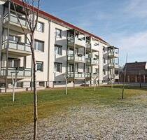 Bezugsfertige 3-Raum-Wohnung im 1. OG mit großem Balkon - Oschersleben (Bode)