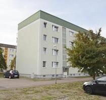 ansprechende 3- Raum - WE in Roßlau, Birkenallee, provisionsfrei - Dessau-Roßlau Brambach