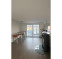 Selten Gelegenheit: saniertes 5-Zimmer Reihenhaus mit Ofen - Bubenreuth