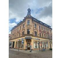 3 Raum Wohnung mit Balkon - 450,00 EUR Kaltmiete, ca.  82,00 m² in Staßfurt (PLZ: 39418)