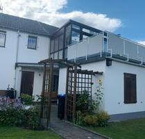 Einfamilienhaus in Würselen mit Garten und Garage. - Eschweiler