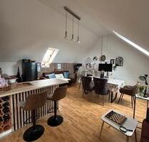 Romantische, gemütliche und atmosphärische Dachgeschoss-Wohnung - Chemnitz