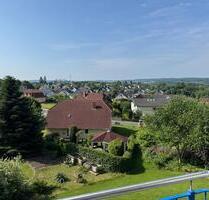 Schöne DG-Wohnung mit Taunusblick – 3 ZKB, Balkon, 80 m² - Malberg