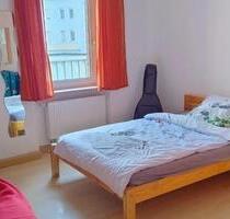WG- Zimmer mitten in Nürnberg - 400,00 EUR Kaltmiete, ca.  96,00 m² in Nürnberg (PLZ: 90478) Gleißhammer