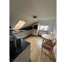 65 m² Erstbezug-DG-Wohnung möbliert, Dachterrasse & Stellplatz - Heiligenberg