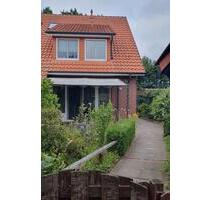 Doppelhaushälfte in zentraler Lage in Metjendorf (Wiefelstede)