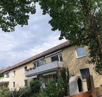 Hassels: Sanierte 3-Zimmer-Wohnung mit Balkon - Düsseldorf Stadtbezirk 9
