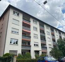 Großzügige 5-Zimmer-Wohnung mit zwei Balkonen, Garage & Mansarde - Stuttgart Stuttgart-Nord