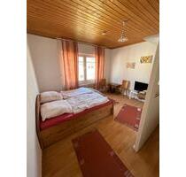 Ferienwohnung Monteurwohnung - 18,00 EUR Kaltmiete, in Duisburg (PLZ: 47137) Mittelmeiderich