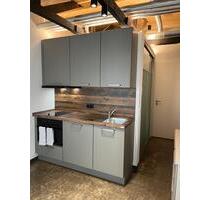 Voll möbliertes Miniappartment - 650,00 EUR Kaltmiete, ca.  20,00 m² in Weiden in der Oberpfalz (PLZ: 92637)