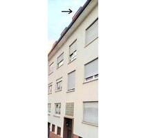 Verkaufe schöne 1 12 ZKB Dachgeschosswohnung in Pirmasens