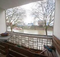 Mit Blick auf's Wasser in Ruhrort - Duisburg Laar