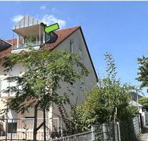 SONNIGE 2 Zimmer DACHGESCHOSS-WOHNUNG in Schwabach