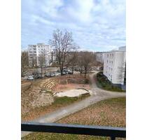 Helle 3,5 Zi Whg in begehrter Lage mit Stellplatz und Balkon - Pforzheim Eutingen