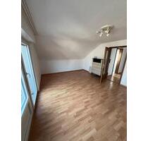 3,5 Zimmer Wohnung + Balkon (Fellbach Schmiden)