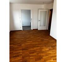 Schöne helle 2-Zimmer Wohnung im Seniorenwohnen - Abensberg