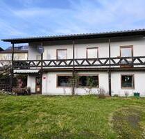 Einfamilienhaus mit Fernblick und Potenzial – in Nidda