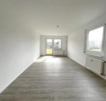Moderne 4-Raumwohnung mit Balkon! - Zwickau Neuplanitz
