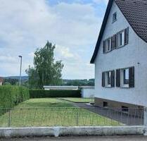 Gemütliche Doppelhaushelfte - 290.000,00 EUR Kaufpreis, in Trossingen (PLZ: 78647)