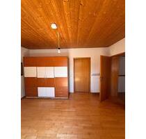 2 Zimmerwohnung mit Terrasse und Einbauküche eigener Parkplatz - Kaiserslautern Einsiedlerhof