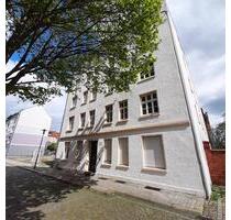 **Renovierte 4-Raumwohnung mit neuer Einbauküche** - Magdeburg