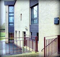 GENERATIONSHAUS 3 WOHNUNGEN DUPELHAUSHELFTE VOLLMÖBLIERT - Ibbenbüren Bockraden