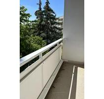 Wohnen in der Südstadt! - 375,00 EUR Kaltmiete, ca.  60,76 m² in Halle (Saale) (PLZ: 06128) Gesundbrunnen