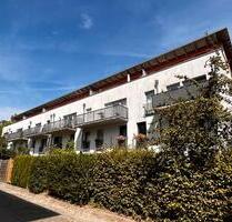 Helle 3-Zimmer-Wohnung mit Balkon und Einbauküche in gepflegtem Mehrfamilienhaus - Hamburg Langenhorn