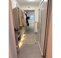 Gemütliche 1-Zimmer-Wohnung mit Fußbodenheizung und Einbauküche - Elchingen Oberelchingen