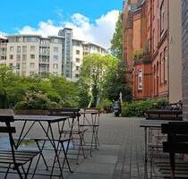 Kleines Café mit 2 Terrassen mitten in der City zu vermieten - Hamburg Hamburg-Mitte