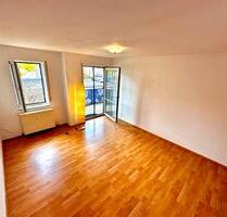 • 65qm mit Balkon in 100qm WG EBK + separater Eingang Top Lage - Pfullendorf