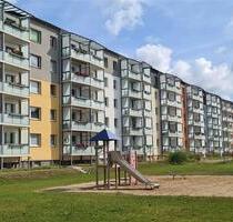 Lichtdurchflutete 2-Raum-Wohnung mit Badewanne! - Neustrelitz