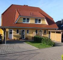 Doppelhaushälfte zu mieten - 1.400,00 EUR Kaltmiete, ca.  122,00 m² in Ahrensbök (PLZ: 23623)